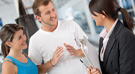 Male patient meeting with female advisors