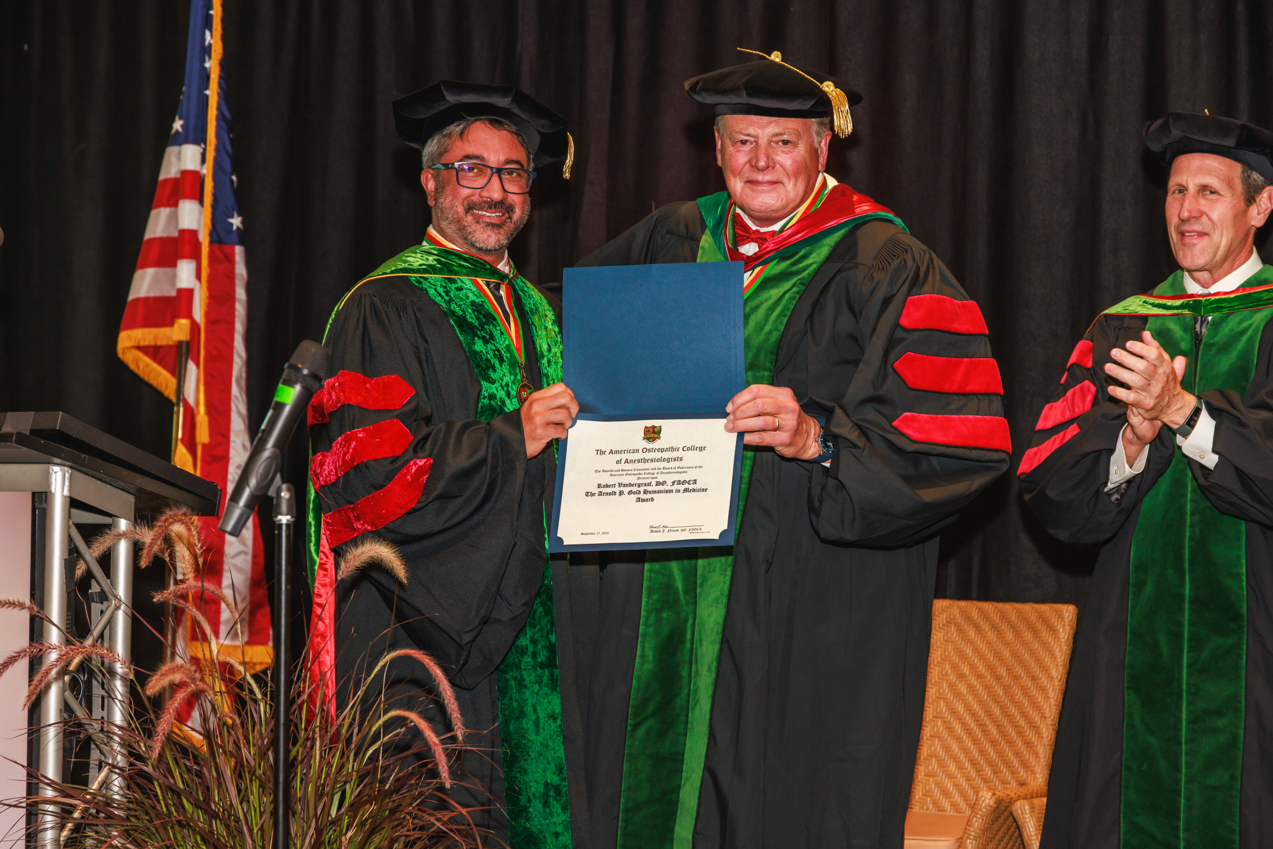 ATSU-KCOM alumnus receives AOCA Arnold P. Gold Foundation Humanism Award